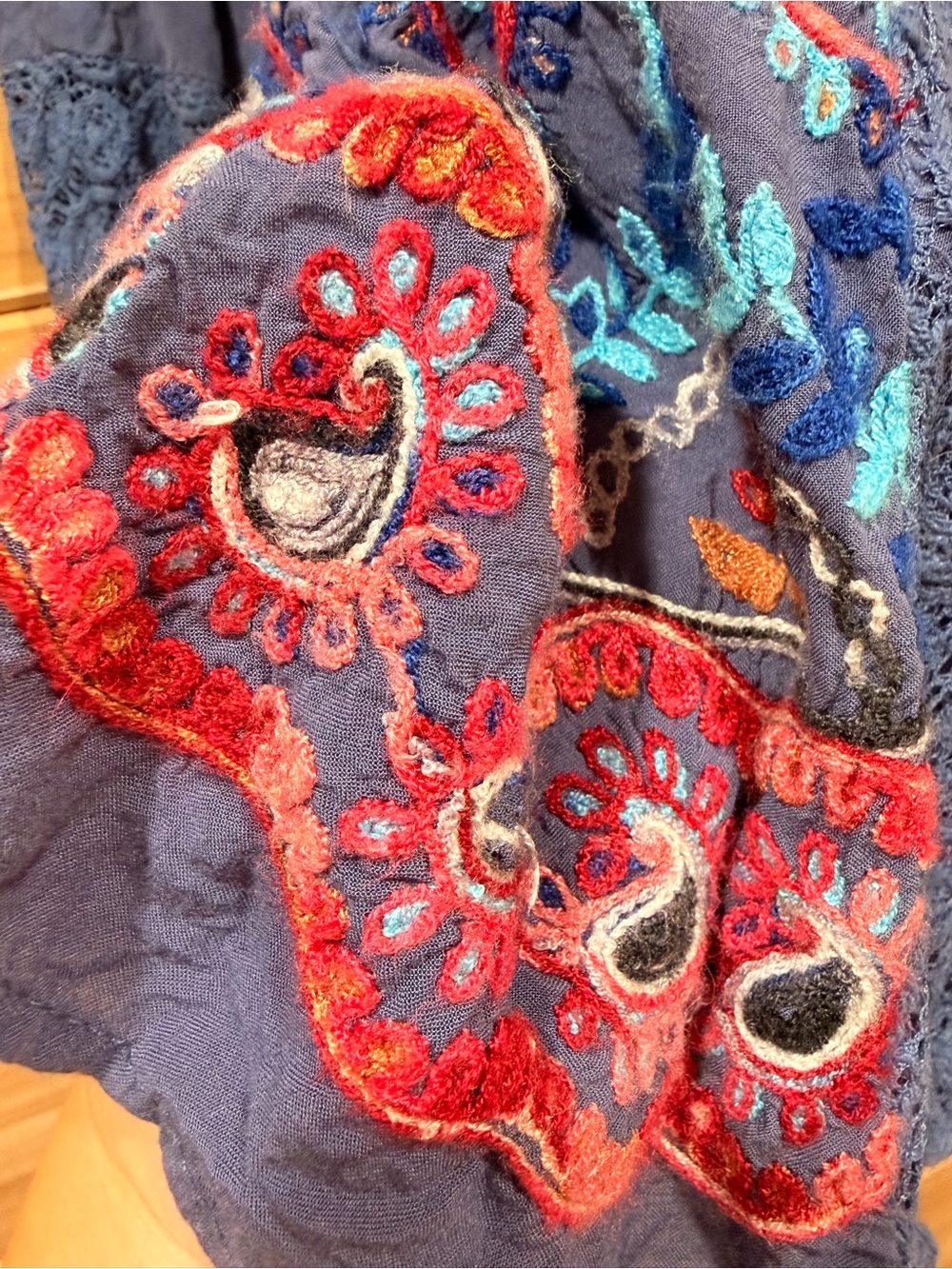 Figueroa & Flower Boho Peasant Top Embroidered Paisley Crochet Lace Blue Medium‎ - Picture 4 of 8